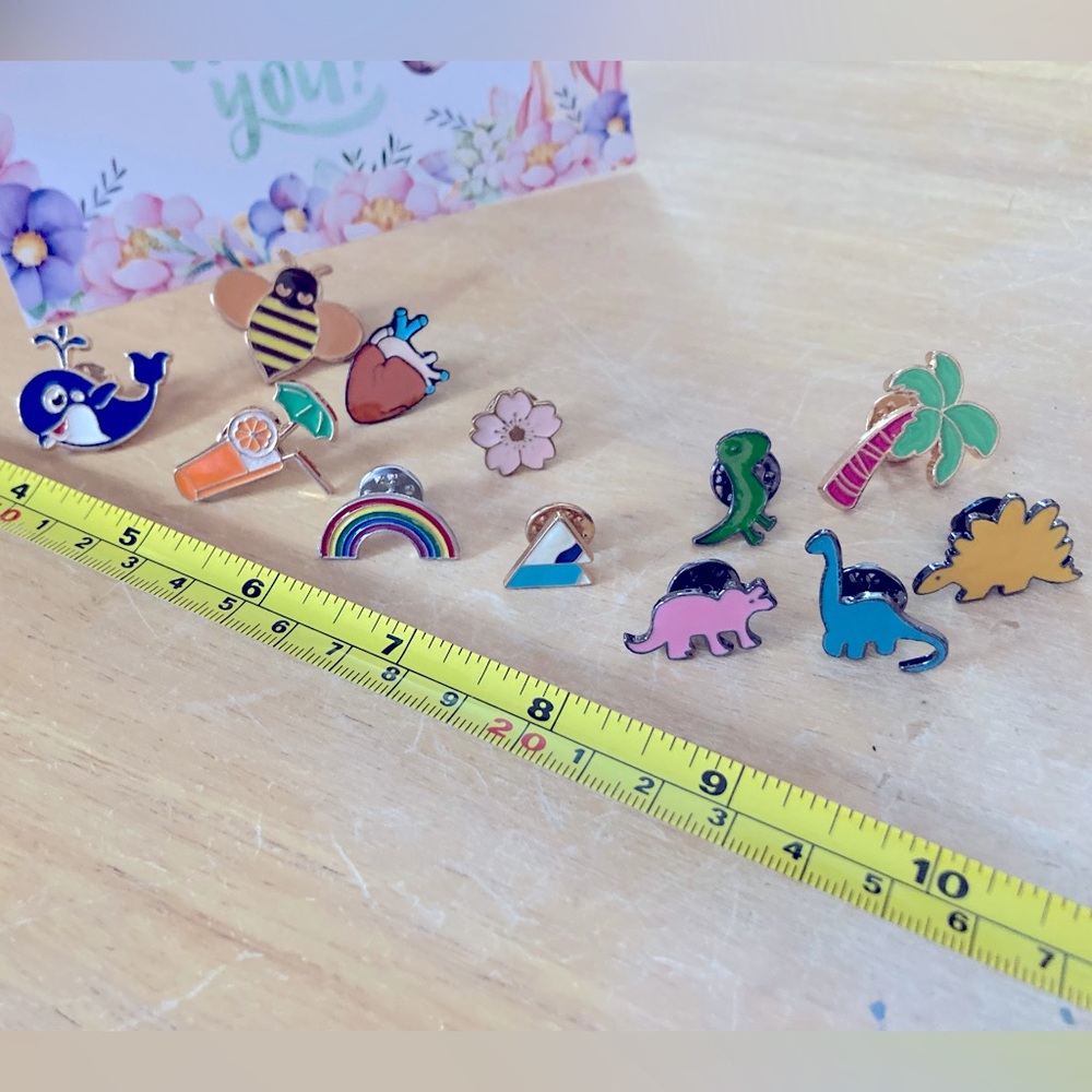 12 Lapel Pins